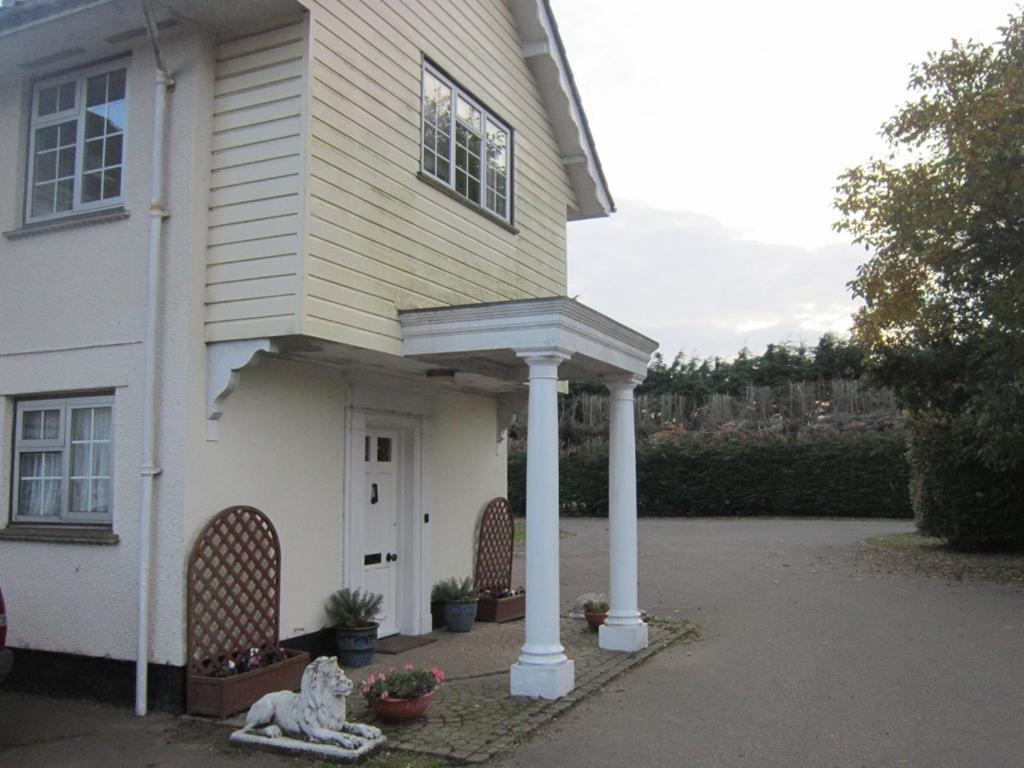 Newmans Hall Bed & Breakfast Little Waldingfield Exterior photo